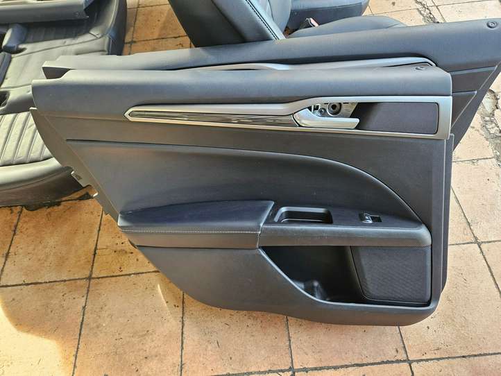 Ford Fusion II (2013 - )   Комплект отделки дверей