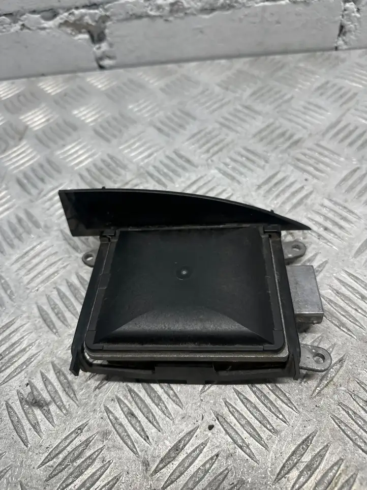BMW X5 F15 (2013 - 2017) 6873289 Радар контроля слепых зон — фото 1