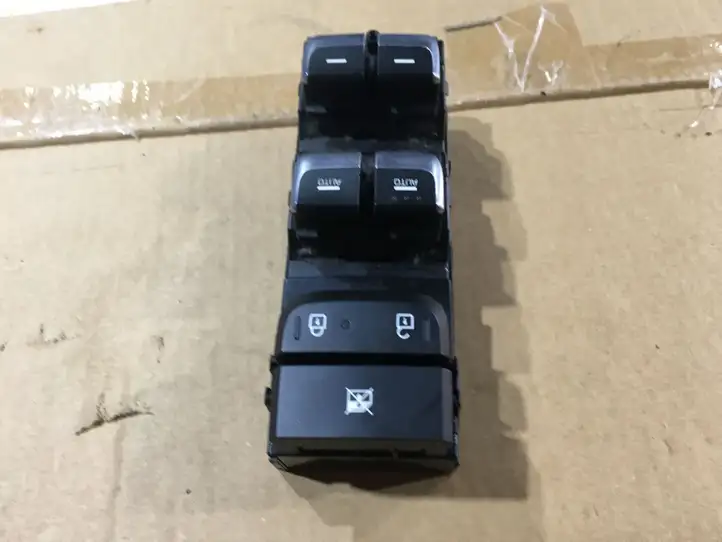Kia Sportage (2016 - 2018) 93570F1070 Блок кнопок стеклоподъемников — фото 2