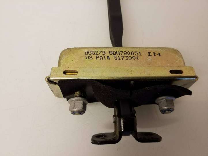 Land Rover Range Rover Sport (2005 - 2009)  5173991 Ограничитель открывания задней двери