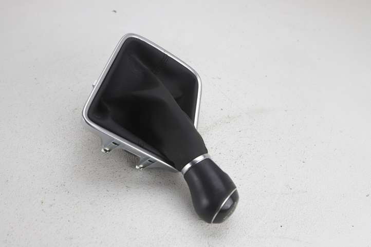 Volkswagen Tiguan (2011 - 2016)  5N0711113S Отделка рычага переключения передач (кожа, головка)