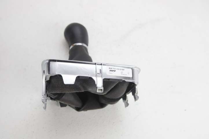 Volkswagen Tiguan (2011 - 2016)  5N0711113S Отделка рычага переключения передач (кожа, головка)