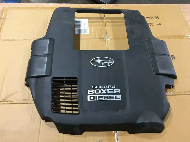 Subaru Outback (2009 - 2014) C09010003 Крышка двигателя декоративная — фото 1