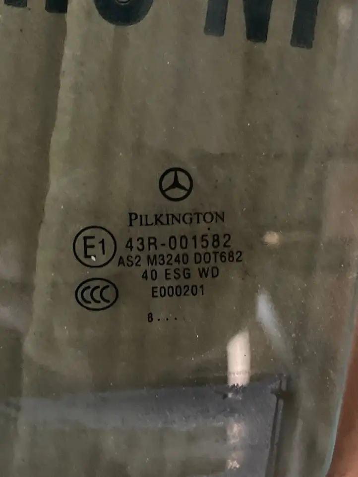 Mercedes-Benz C W204 (2007 - 2014) Стекло задней двери — фото 2