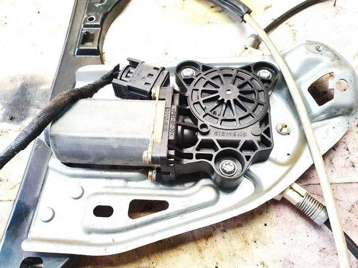 Mercedes-Benz C W203 (2000 - 2007)  77430030 электродвигатель переднего стеклоподъемника