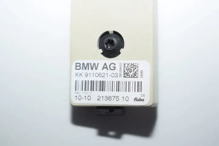 BMW 3 E90 E91 (2005 - 2012) Усилитель антенны — фото 4