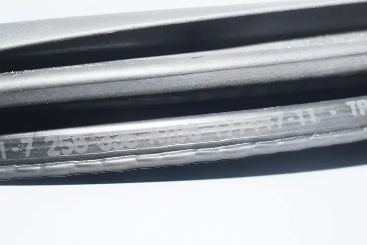 BMW 3 F30 F35 F31 (2012 - 2018) Уплотнитель кузова — фото 2