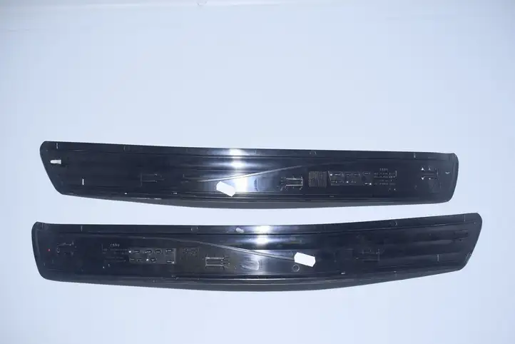 BMW 5 E60 E61 (2004 - 2010) 7034304 Внутренняя отделка переднего порога — фото 13