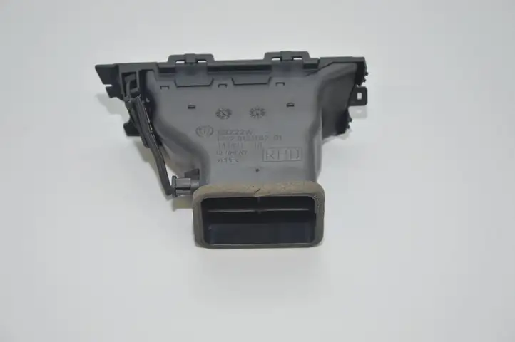 BMW 3 E92 E93 (2005 - 2014) 9151171 Боковой воздушный дефлектор — фото 5