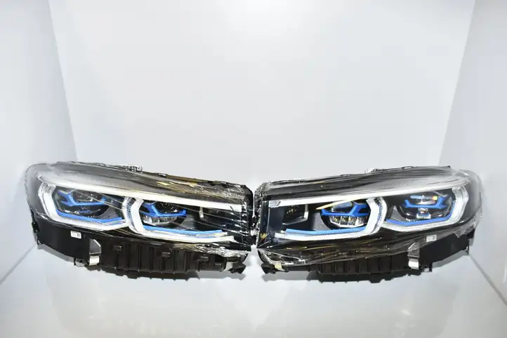 BMW 7 G11 G12 (2015 - 2022) 63119450240 Комплект передних фар — фото 1