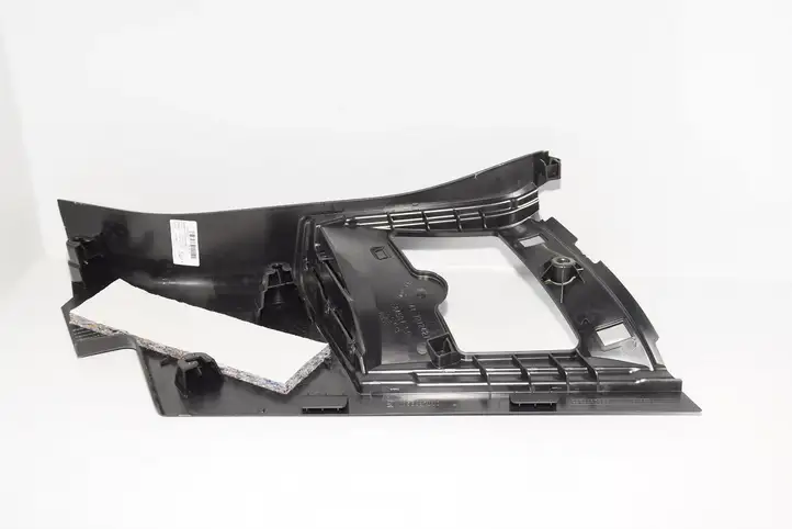 BMW i3 (2013 - ) Обшивка стойки C — фото 2