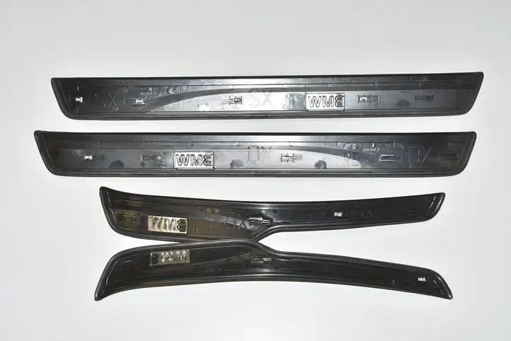 BMW 3 E90 E91 (2005 - 2012) 7060285 Внутренняя обшивка порога (комплект) — фото 4