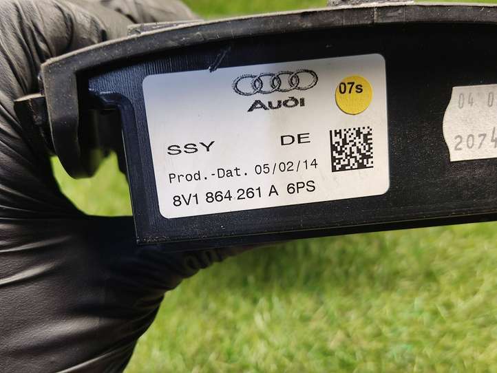 Audi A3/S3 8V (2012 - 2016)  8V1864261A Рамка рычага переключения передач