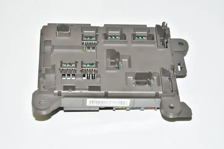 BMW X5 E70 (2006 - 2013) 61146931687 Блок предохранителей — фото 2