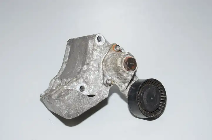 BMW X5 E70 (2006 - 2013) 7799862 Кронштейн насоса ГУР — фото 1