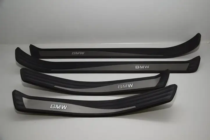 BMW 5 E60 E61 (2004 - 2010) Внутренняя обшивка порога (комплект) — фото 1