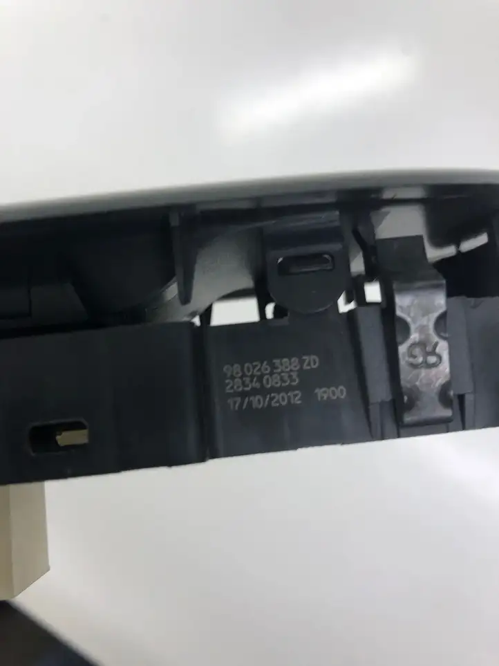 Peugeot 508 (2010 - 2014) 98026388ZD Блок кнопок стеклоподъемников — фото 5