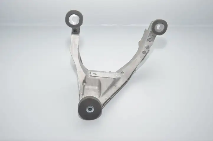 BMW 7 F01 (2008 - 2016) 6140829 Кронштейн рулевой колонки — фото 1