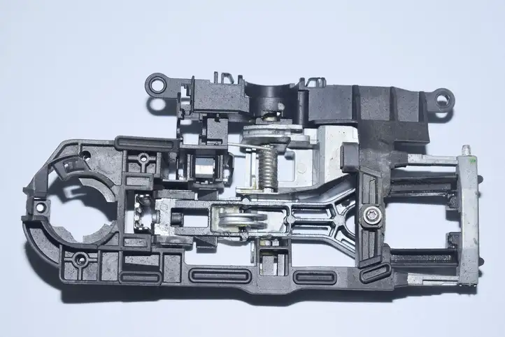 BMW 7 F01 (2008 - 2016) 7187227 Крепление наружной ручки задней двери — фото 1