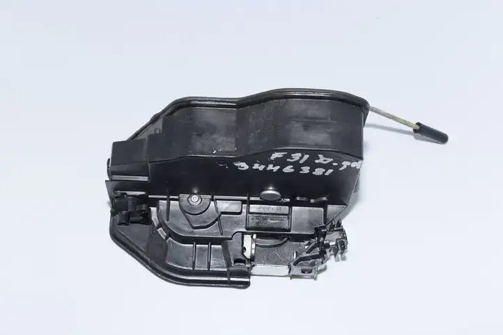 BMW 3 F30 F35 F31 (2012 - 2018) 7202148 Замок задней двери — фото 3