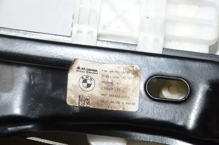 BMW 3 F30 F35 F31 (2012 - 2018) 7351049 Механический стеклоподъемник задней двери — фото 5
