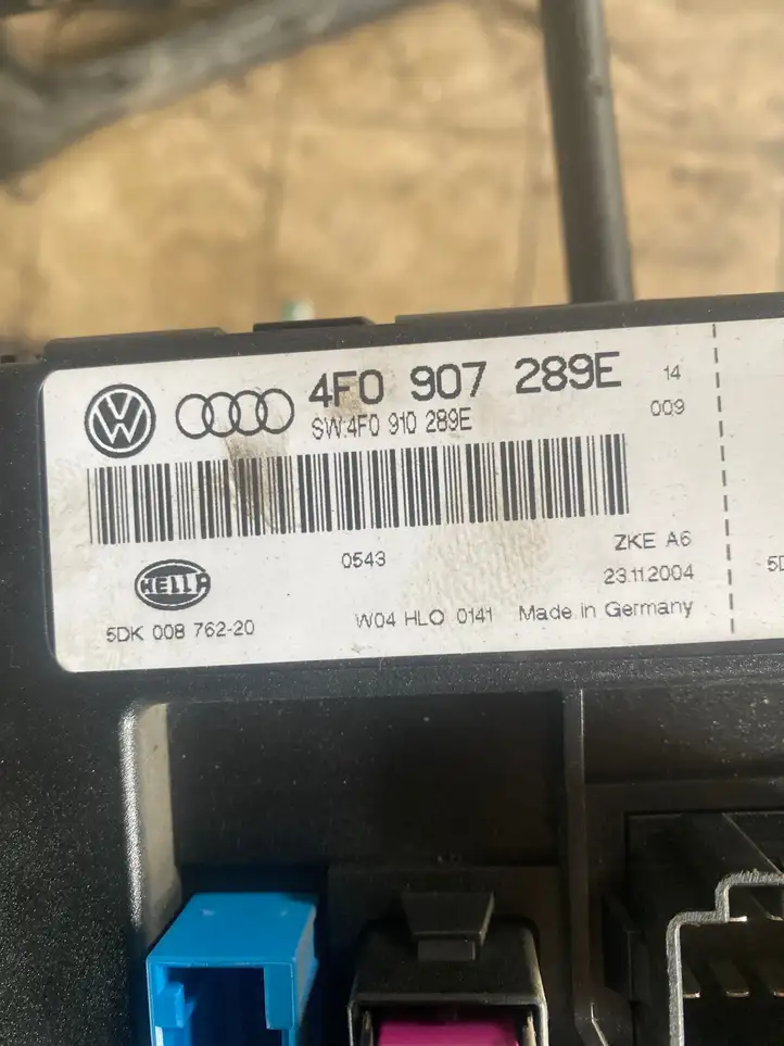 Audi A6 S6 C6 4F (2004 - 2008) 4F0907289E Модуль комфорта — фото 2