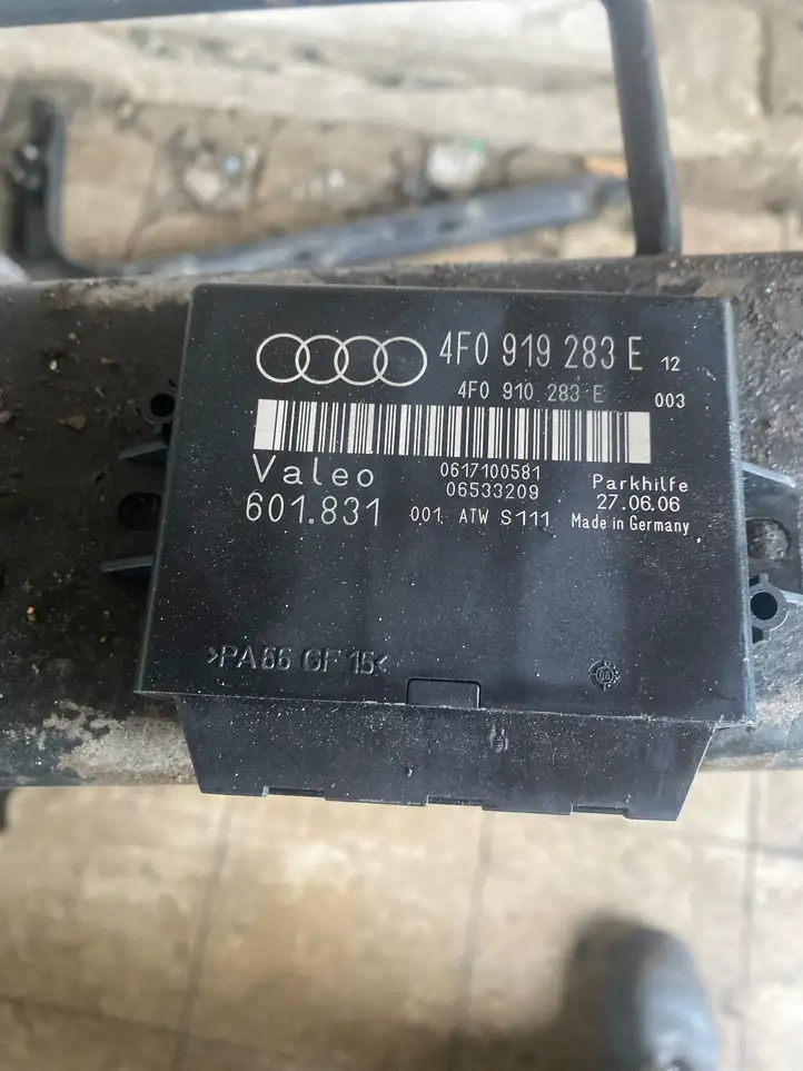 Audi A6 S6 C6 4F (2004 - 2008) 4F0919283E Блок управления парктрониками — фото 1