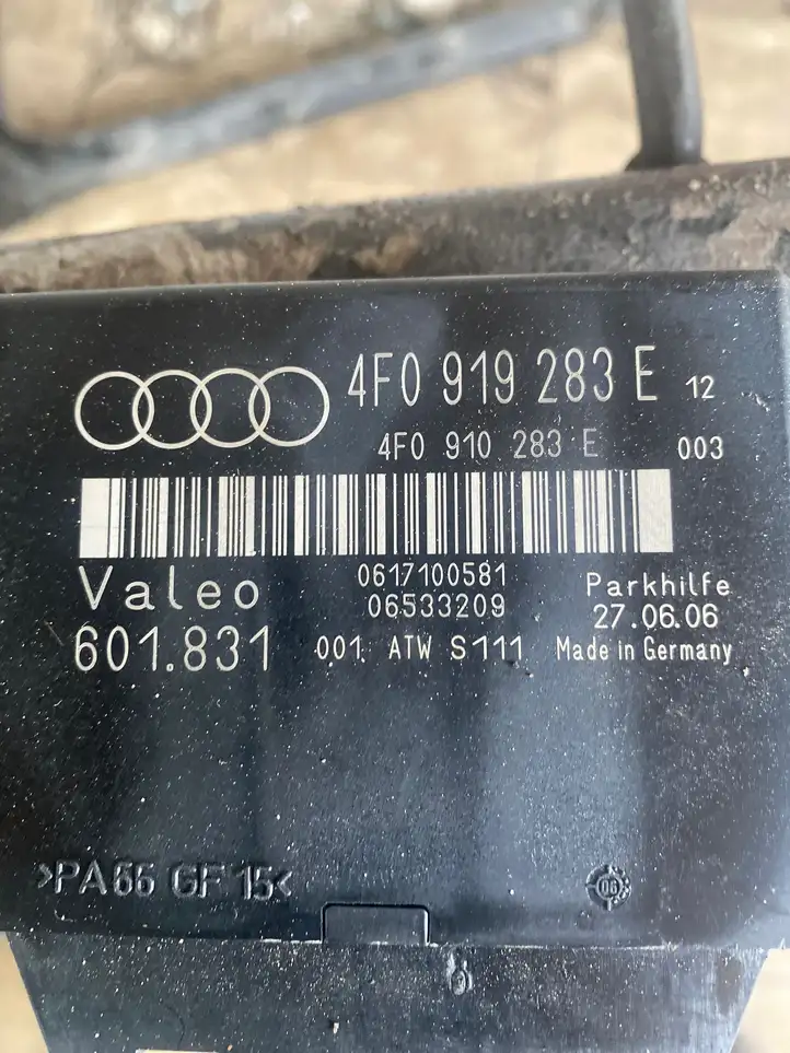 Audi A6 S6 C6 4F (2004 - 2008) 4F0919283E Блок управления парктрониками — фото 2