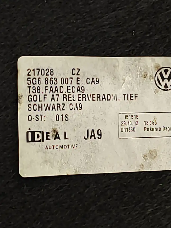 Volkswagen Golf VII (2013 - 2019) 5G6863007E Коврик багажника — фото 5