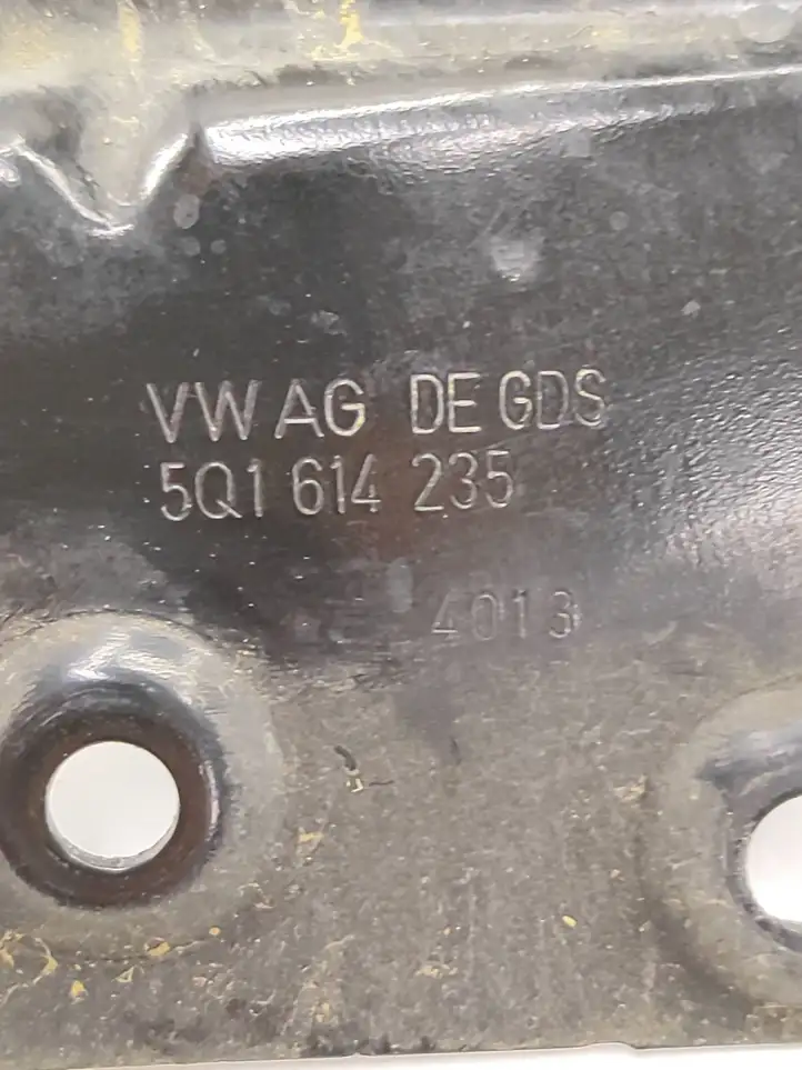 Volkswagen Golf VII (2013 - 2019) 5Q1614235 Кронштейн блока ABS — фото 4