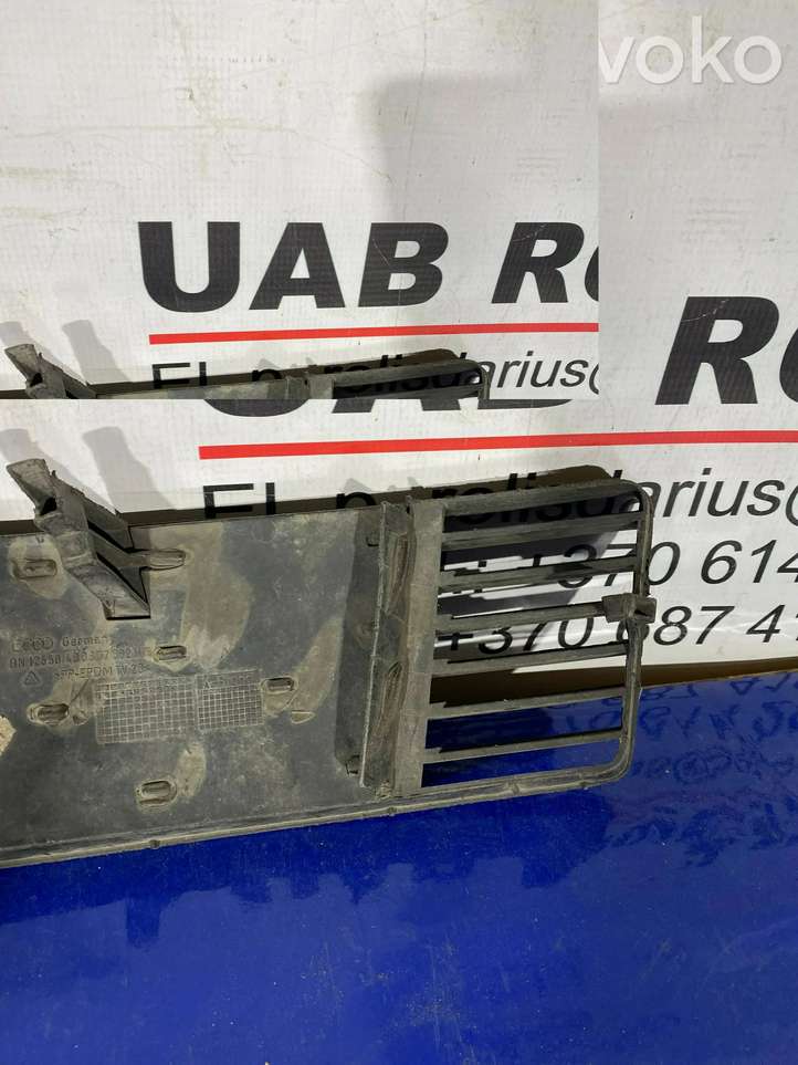 Audi A6 (2001 - 2004)  4B0807682H Декоративная решётка противотуманной фары
