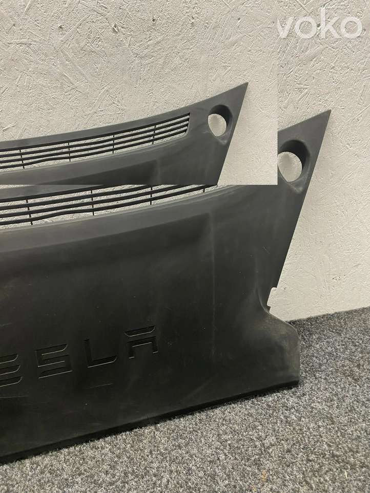 Tesla Model S (2016 - 2021)  1060481-00-C Обшивка переднего вещевого отделения (бардачка)