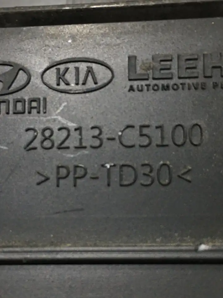 Kia Sorento (2017 - 2020) 28213C5100 Детали воздухозаборника — фото 3