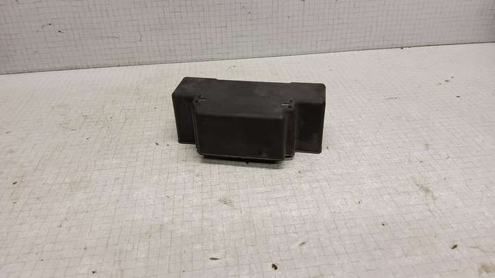 Opel Zafira (2008 - 2014)  13129783 Крышка ящика предохранителей
