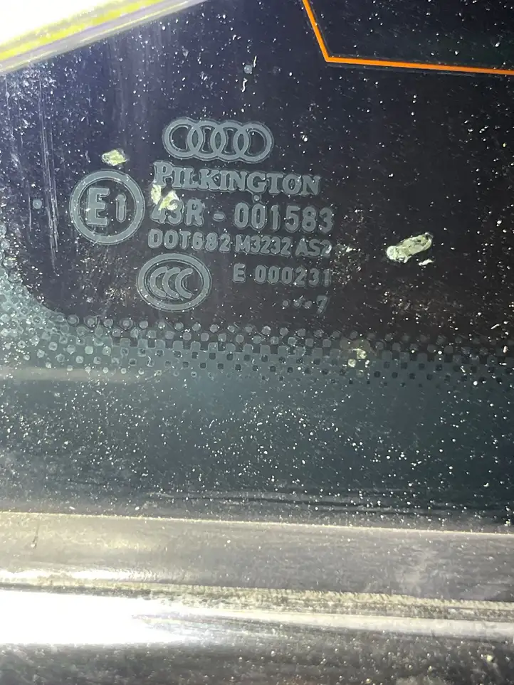 Audi Q7 4L (2005 - 2009) Заднее боковое стекло — фото 2