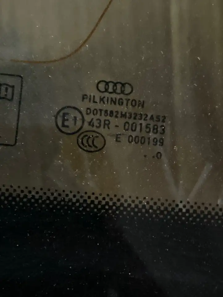 Audi A4 S4 B8 8K (2007 - 2011) Заднее боковое стекло — фото 2
