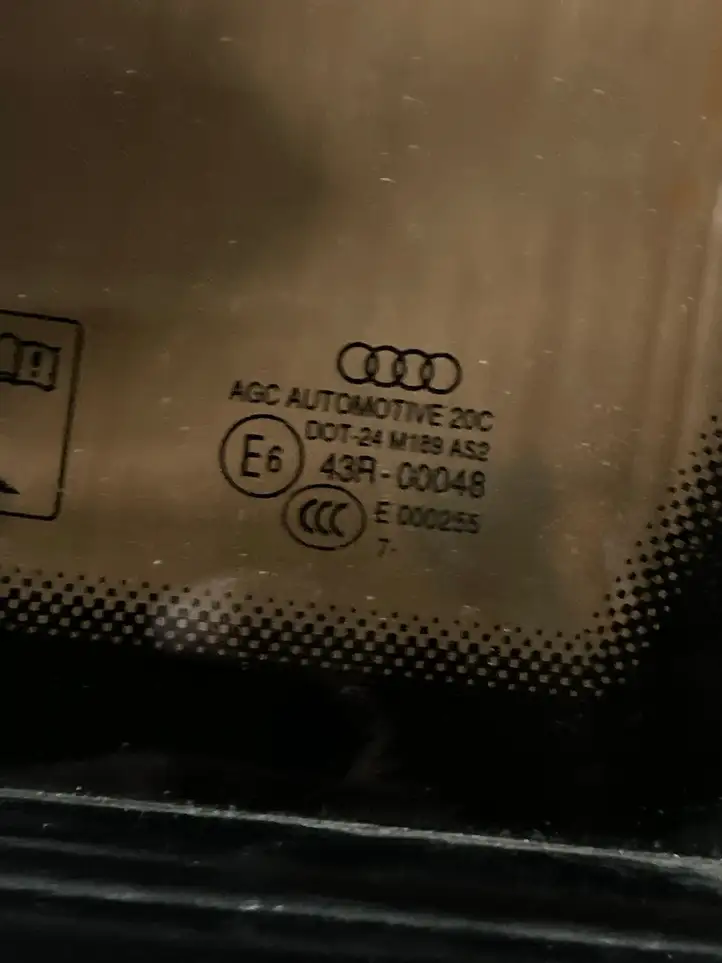 Audi A4 S4 B8 8K (2007 - 2011) Заднее боковое стекло — фото 2