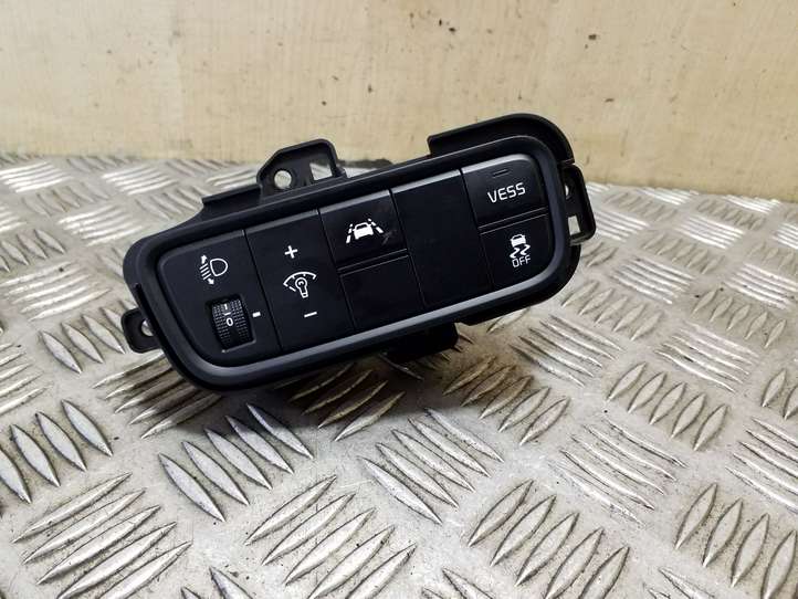 Kia Soul (2019 - )  93700J2110WK Другие включатели / ручки/ переключатели