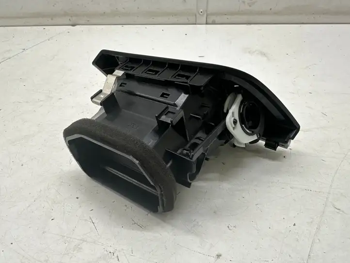 BMW 3 F30 F35 F31 (2012 - 2018) 9253217 Боковой воздушный дефлектор — фото 2