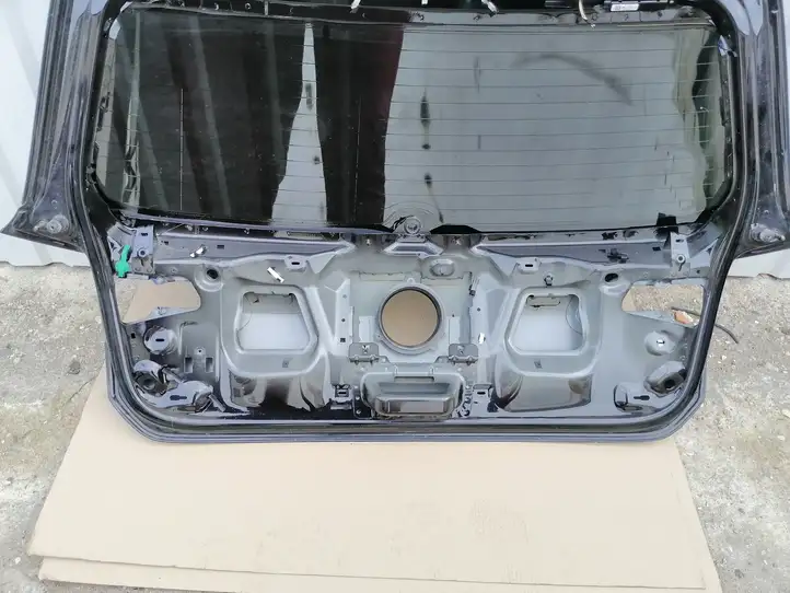 Volkswagen Golf VII (2013 - 2019) Крышка багажника — фото 7