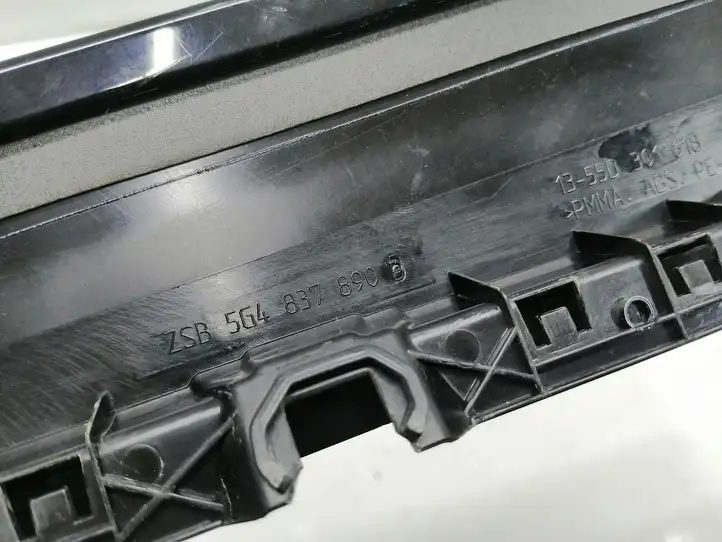 Volkswagen Golf VII (2013 - 2019) 5G4837890B Накладка стекла передней двери — фото 3