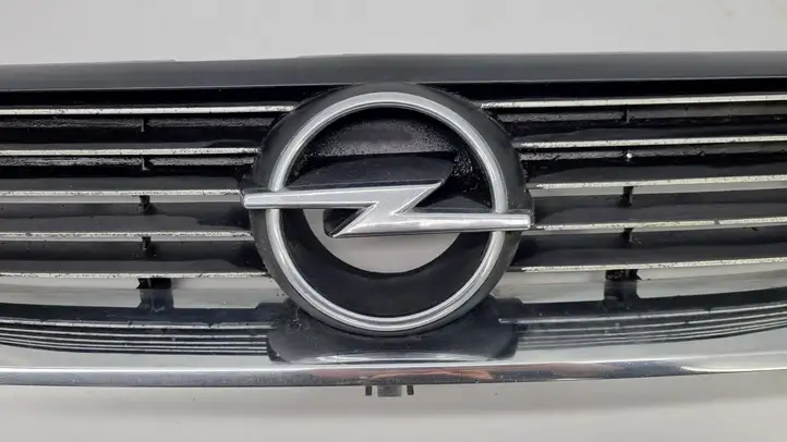 Opel Vectra B (1999 - 2002) 90505722 Верхняя решетка радиатора — фото 6