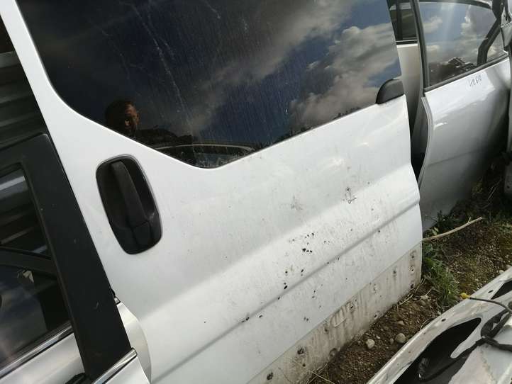 Renault Trafic II (X83) (2002 - 2014)   Боковые раздвижные двери