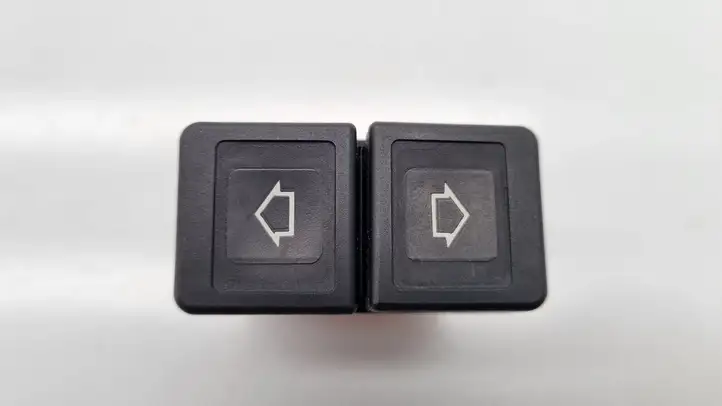 Citroen Xsara Picasso (1999 - 2012) 03682 Блок кнопок стеклоподъемников — фото 4