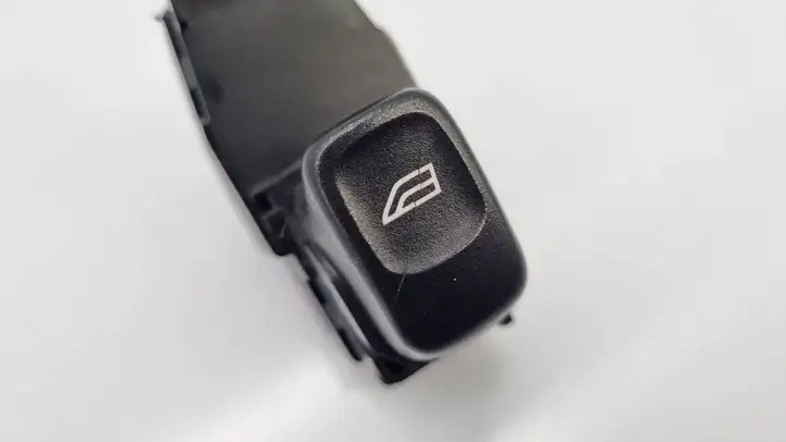 Volvo S60 (2004 - 2010) 30658696 Кнопка стеклоподъемников — фото 2