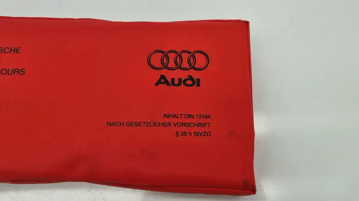 Audi A6 S6 C5 4B (2001 - 2004) 4B0860281 Автомобильная аптечка — фото 5