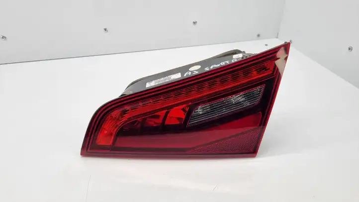 Audi A3/S3 8V (2012 - 2016) 8V4945094A Задний фонарь в крышке багажника — фото 1