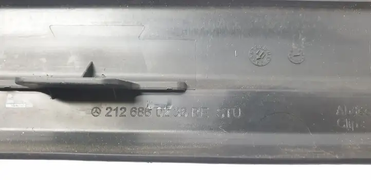 Mercedes-Benz E W212 (2009 - 2016) 2126860236 Внутренняя отделка переднего порога — фото 4
