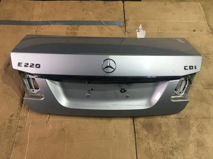 Mercedes-Benz E W212 (2009 - 2016) Крышка багажника — фото 1