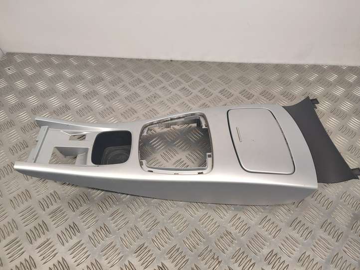 Renault Laguna (2007 - 2015)  969120002R Рамка рычага переключения передач